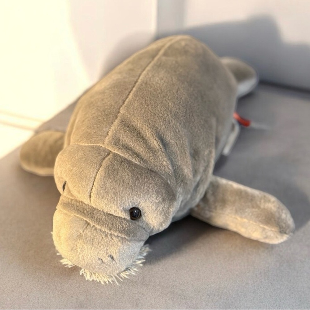 WILD REPUBLIC Cincinnati Zoo Manatee Realistic Gray 18” Plush Stuffed Animal EUC